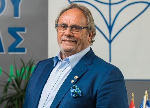 Ανδρέας Παπαδάκος: “Με το Δήμαρχο, όχι μόνο δεν συνεργαζόμαστε, αλλά ούτε ενημερώνομαι”