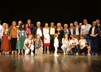 ΔΗΜΟΣ ΗΛΙΔΑΣ: Με τεράστια επιτυχία διεξήχθη το 4ο Φεστιβάλ Ερασιτεχνικού Θεάτρου Αμαλιάδας (φωτος)
