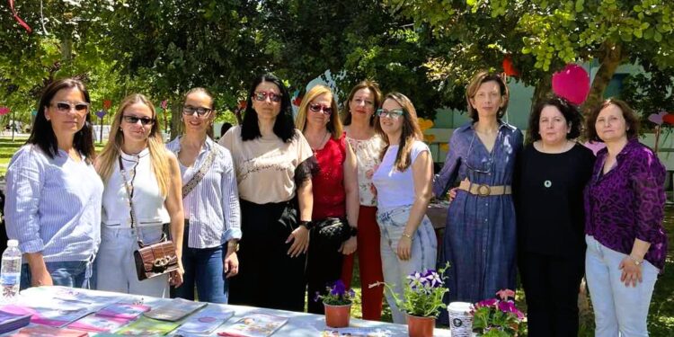 ΔΗΜΟΣ ΗΛΙΔΑΣ: Ενημερωτικό Περίπτερο για τον Μητρικό Θηλασμό στο Πάρκο Μπελογιάννη για την γιορτή της Μητέρας