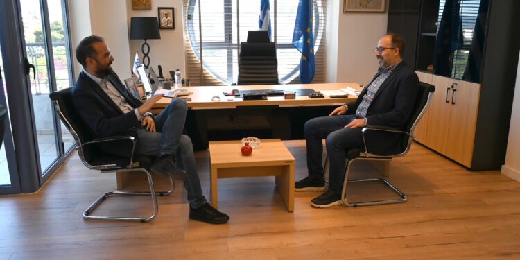 ΠΕΡΙΦΕΡΕΙΑ ΔΥΤΙΚΗΣ ΕΛΛΑΔΑΣ: Στηρίζει το έργο της ΕΛΑΣ με νέα οχήματα και εξοπλισμό