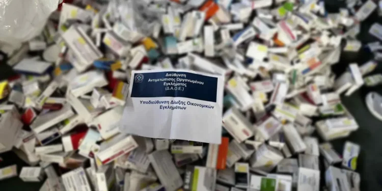 Δ.Α.Ο.Ε: Εξαρθρώθηκε εγκληματική οργάνωση που διέπραττε κακουργηματικές απάτες σε βάρος του Ε.Ο.Π.Υ.Υ.