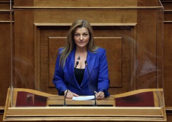 ΔΙΟΝΥΣΙΑ ΑΥΓΕΡΙΝΟΠΟΥΛΟΥ: Ερώτηση στη Βουλή για την ασφαλή πρόσβαση στους καταρράκτες της Νέδας