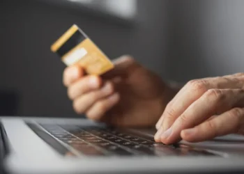 Εξιχνιάστηκε απάτη 12.400 ευρώ στην Ηλεία