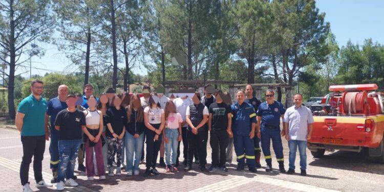ΔΗΜΟΣ ΑΡΧΑΙΑΣ ΟΛΥΜΠΙΑΣ: Παρουσίαση δράσης Πολιτικής Προστασίας στο Λύκειο Βασιλακίου