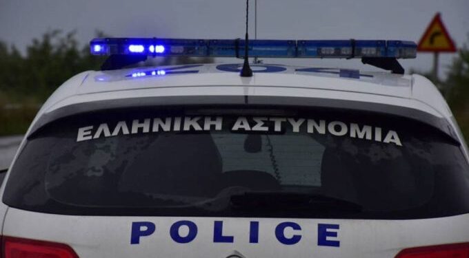 ΗΛΙΔΑ: Εισήλθαν σε αγροικία και αφαίρεσαν 5.000 ευρώ και δέκα κινητά τηλέφωνα, με κάρτες sim