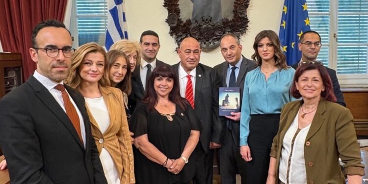 ΔΙΟΝΥΣΙΑ ΑΥΓΕΡΙΝΟΠΟΥΛΟΥ: “’Έμπρακτη η αλληλεγγύη των Ηλείων στα ασυνόδευτα προσφυγόπουλα της Κύπρου”