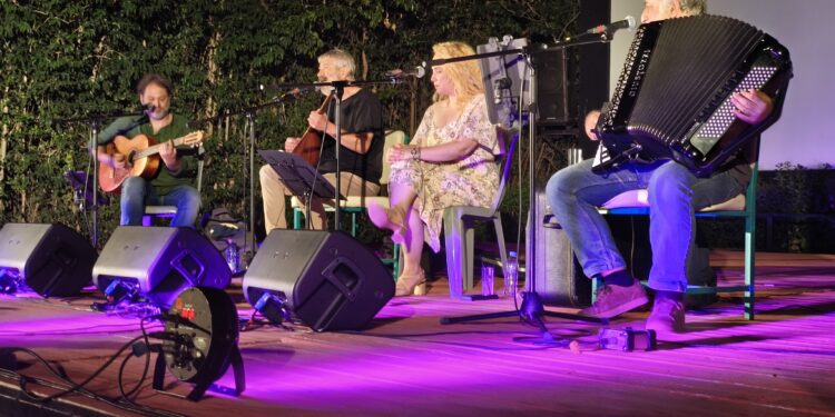 14ο ΔΙΕΘΝΕΣ ΦΕΣΤΙΒΑΛ ΑΝΔΡΑΒΙΔΑΣ – ΚΥΛΛΗΝΗΣ: Αφιέρωμα στον Βασίλη Τσιτσάνη 