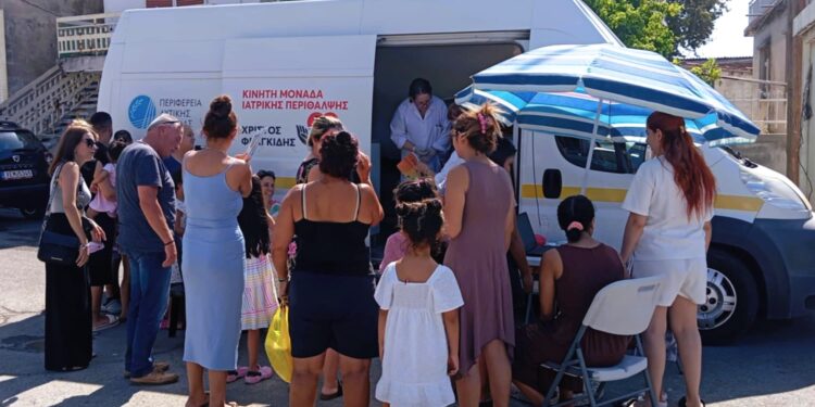 36 παιδιά Ρομά εμβολιάστηκαν στη συνοικία Παπακαυκά, μέσω του προγράμματος “Υγεία για Όλους”