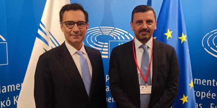 ΑΝΔΡΕΑΣ ΝΙΚΟΛΑΚΟΠΟΥΛΟΣ: Στο επίκεντρο η ενίσχυση της συνεργασίας ΕΕ – ΝΑΤΟ και η δημοκρατική ανθεκτικότητα απέναντι στις σύγχρονες προκλήσεις (βίντεο)