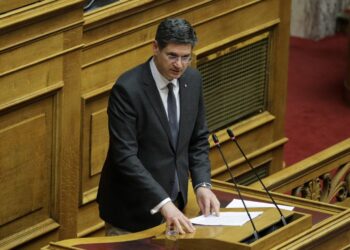 ΔΙΟΝΥΣΗΣ ΚΑΛΑΜΑΤΙΑΝΟΣ: “Γαλάζιο το σκάνδαλο του ΟΠΕΚΕΠΕ”