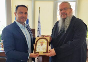 Ο Μητροπολίτης Λαρίσης και Τυρνάβου κ.κ. Ιερώνυμος στον Δήμο Ζαχάρως