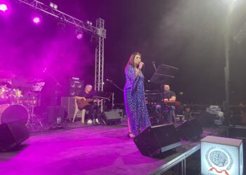 Κατάκολο: Η Μαντώ και ο Γιώργος Φακανάς παρέσυραν τον κόσμο σε ένα μουσικό κινηματογραφικό ταξίδι