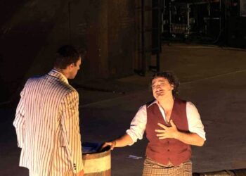 35ο ΦΕΣΤΙΒΑΛ ΑΡΧΑΙΑΣ ΗΛΙΔΑΣ: Με επιτυχία η παράσταση “Υπηρέτης δύο αφεντάδων” του απολαυστικού Βασίλη Χαραλαμπόπουλου