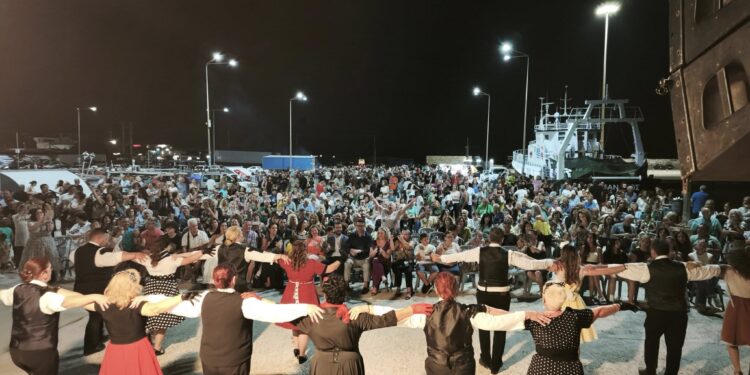 ΓΙΟΡΤΗ ΣΑΡΔΕΛΑΣ: Φόρος τιμής στην αλιυετική παράδοση της Κυλλήνης (φωτος)