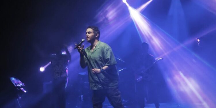 “Απογείωση” στο Κάστρο Χλεμούτσι με τον Μιχάλη Χατζηγιάννη