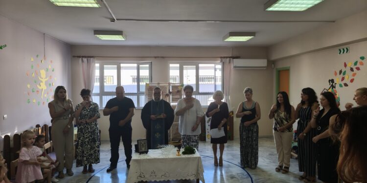 ΔΗΜΟΣ ΑΝΔΡΑΒΙΔΑΣ – ΚΥΛΛΗΝΗΣ: Αγιασμός στον Παιδικό Σταθμό Λεχαινών