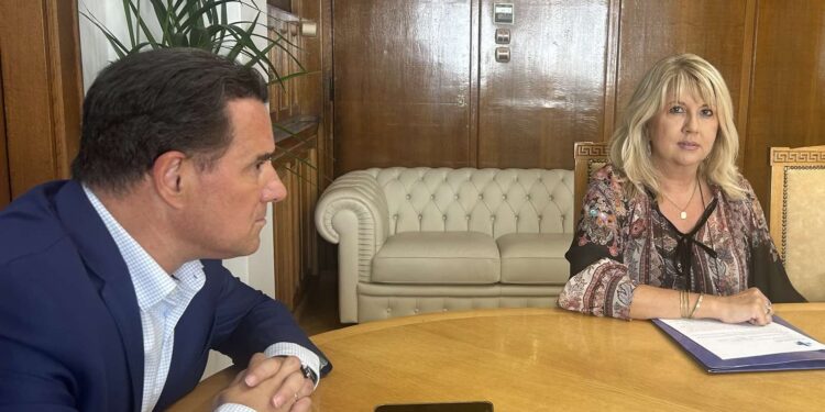 ΠΕΡΙΦΕΡΕΙΑ ΔΥΤΙΚΗΣ ΕΛΛΑΔΑΣ: Συνάντηση της Αντιπεριφερειάρχη Δημόσιας Υγείας με τον Υπουργό Υγείας, Άδωνι Γεωργιάδη