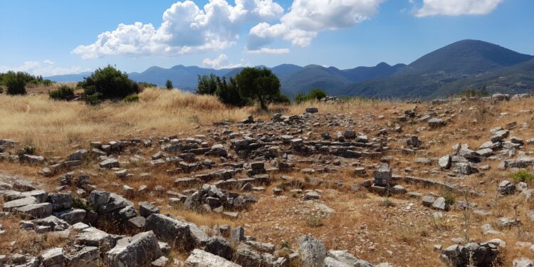 Αρχαία Λύρα-Νέοι Λυριστές – Η Αναβίωση της Αρχαίας Ελληνικής Επτάχορδης Λύρας