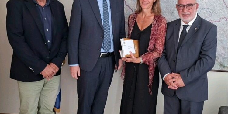 ΠΕΡΙΦΕΡΕΙΑ ΔΥΤΙΚΗΣ ΕΛΛΑΔΑΣ: Συνάντηση των Αντιπεριφερειαρχών, Π. Σακελλαρόπουλου και Αθλητισμού, Π. Αντωνόπουλου με τον Πρέσβη της Βοσνίας και Ερζεγοβίνης Ντράγκαν Βούκοβιτς