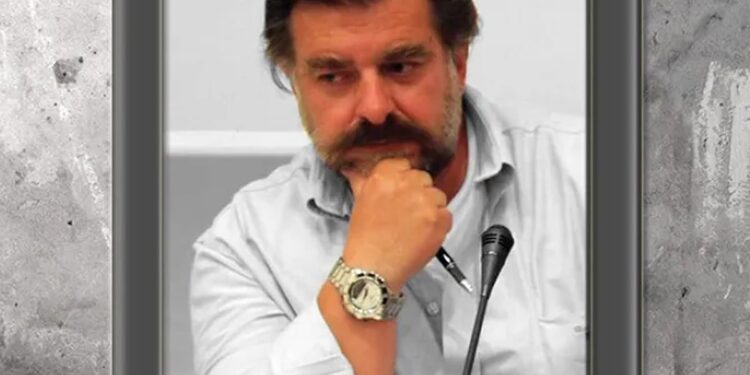 Η Αφροδίτη Κρεμμύδα  για το βιβλίο “Οι Απαράφθορες” του Στέλιου Χαλκίτη