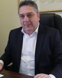 “Μέχρι πότε θα λέμε το νερό νεράκι…”
