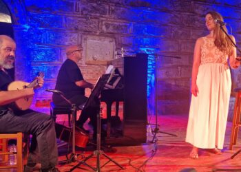 “Ακροβατώντας ανάμεσα στη γη και τον ουρανό”