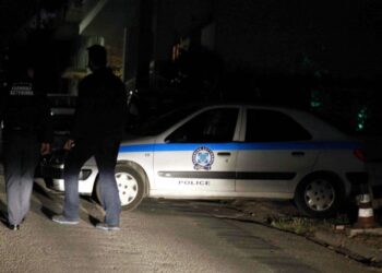 ΑΜΑΛΙΑΔΑ: “Μπούκαραν” σε σούπερ μάρκετ και αφαίρεσαν ποσό 4.000 ευρώ