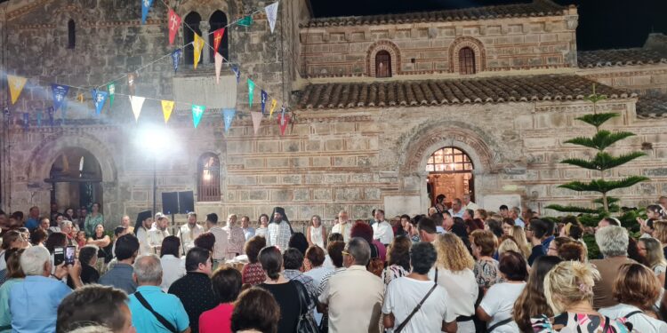 Γιόρτασε η Παναγία η Βλαχέρνα