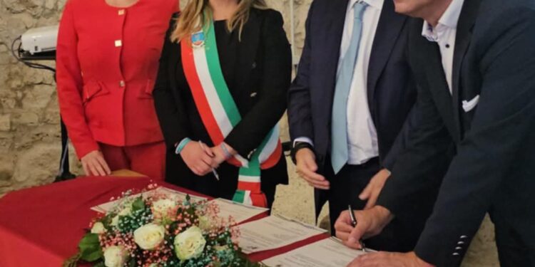 Ανδραβίδα-Κυλλήνη και Crotone ενώνουν τις δυνάμεις τους!