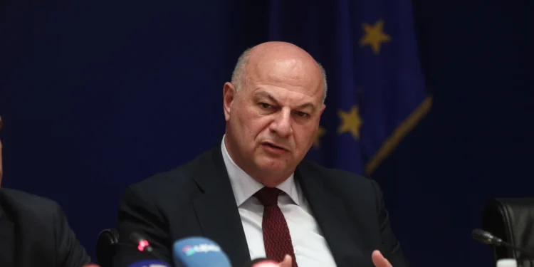 Τσιάρας: “Χρειάζεται σοβαρότητα στην αντιμετώπιση της ευλογιάς”