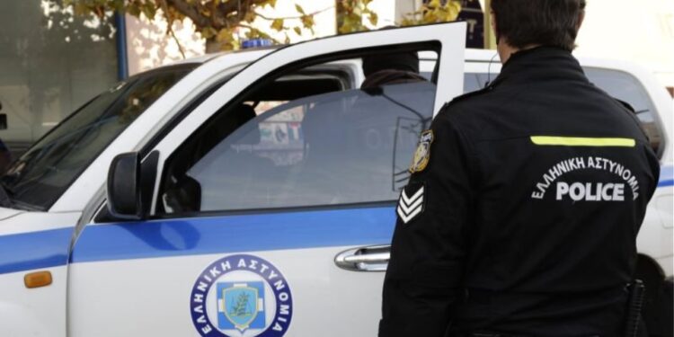 Εξιχνιάστηκαν ακόμα έξι απάτες που διέπραξαν μέλη εγκληματικών οργανώσεων πανελλαδικά