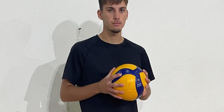 ΒΟΛΕΙ ΑΝΔΡΩΝ – ΠΥΡΓΕΑΣ: Ο Δημήτρης Ντίρκοβ η νέα μεταγραφή