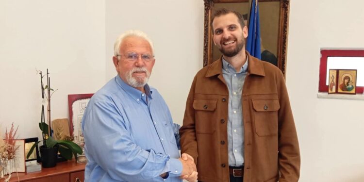 ΔΗΜΟΣ ΗΛΙΔΑΣ: Συνάντηση του Δημάρχου  με τον διακεκριμένο ιατρό με καταγωγή από την Αμαλιάδα Ιωάννη Γιαννακόπουλο