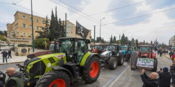 ΑΓΡΟΤΕΣ – ΚΤΗΝΟΤΡΟΦΟΙ: Χριστούγεννα με τρακτέρ στο Σύνταγμα αν δεν γίνουν οι πληρωμές το Νοέμβριο