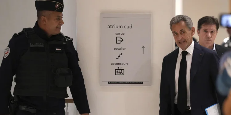 ΡΑΝΤΑΡ ΣΤΟΝ ΚΟΣΜΟ