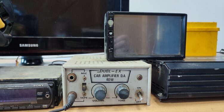 Ανακοίνωση ΕΛ.ΑΣ.: Δημοσιοποίηση φωτογραφιών από κατασχεθέντα αντικείμενα που βρέθηκαν στην κατοχή κατηγορούμενων μελών συμμορίας