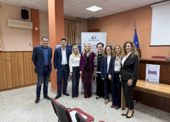 ΔΗΜΟΣ ΑΝΔΡΑΒΙΔΑΣ – ΚΥΛΛΗΝΗΣ: Επιτυχημένη Εκδήλωση για την Εξάλειψη της Βίας κατά των Γυναικών στη Βάρδα