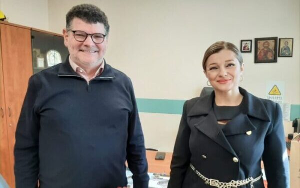 ΔΙΟΝΥΣΙΑ ΑΥΓΕΡΙΝΟΠΟΥΛΟΥ: Συνάντηση εργασίας με τη Διοίκηση για τη στελέχωση, τον νέο Οργανισμό και το Ογκολογικό Τμήμα