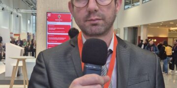 «Ειρήνη χωρίς τη Ρωσία; Η Ευρωπαϊκή αντίφαση, τα σκάνδαλα στο Κίέβο και ο αγώνας δρόμου για τον τερματισμό του πολέμου”