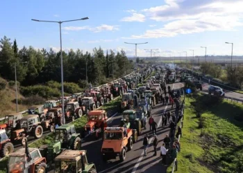 Οι αγρότες αποφασίζουν τις επόμενες κινήσεις τους