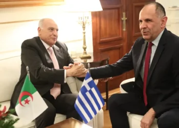 Γεραπετρίτης με ΥΠΕΞ Αλγερίας: “Ενώνουμε τις φωνές μας στη βάση του Διεθνούς Δικαίου”