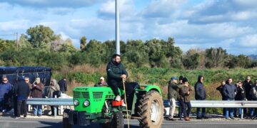 Κλιμακώνουν τις κινητοποιήσεις τους οι αγροτοκτηνοτρόφοι της Ηλείας