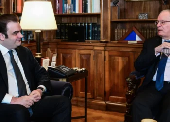 Πιερρακάκης σε Τασούλα: “Η Ελλάδα έχει αυξημένο κύρος στη λήψη αποφάσεων σε Ευρωπαϊκό επίπεδο”