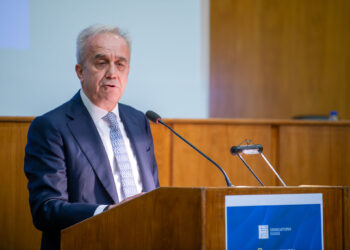ΕΠΙΜΕΛΗΤΗΡΙΟ ΗΛΕΙΑΣ: Στην κοπή της Πρωτοχρονιάτικης πίτας και την απονομή των 1ων Επιχειρηματικών Βραβείων ο Αντιπρόεδρος της Κυβέρνησης Κωστής Χατζηδάκης (φωτος)