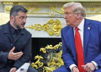 Τραμπ σε Ζελένσκι: “Θέλω να τελειώσει ο πόλεμος μέσα σε έναν μήνα”