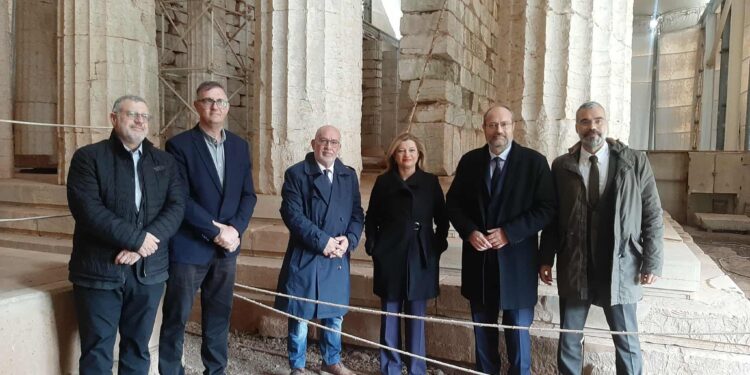 ΔΙΟΝΥΣΙΑ ΑΥΓΕΡΙΝΟΠΟΥΛΟΥ: Για την ένταξη του έργου αποκατάστασης του Ναού του Επικούριου Απόλλωνα στο Πρόγραμμα “Δυτική Ελλάδα 2021-2027”