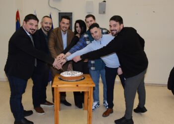 ΣΥΛΛΟΓΟΣ ΗΛΕΙΩΝ ΑΤΤΙΚΗΣ: Πίτα με μηνύματα και ευχές (φωτος)