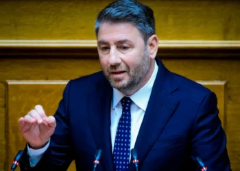 Ανδρουλάκης: Προτείνει επιβολή έκτακτης εισφοράς στα τραπεζικά κέρδη για τα έτη 2025 και 2026