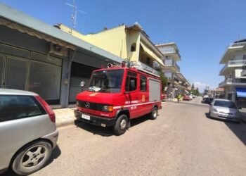 ΓΑΣΤΟΥΝΗ: Πτώση από μπαλκόνι για 14χρονη