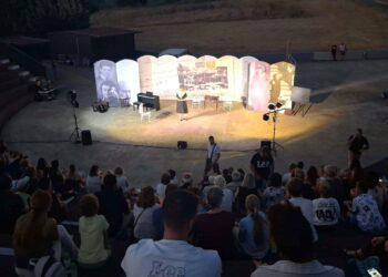 Η νέα γενιά αγκάλιασε τη μουσική παράσταση “Μίκης Θεοδωράκης, ο δικός μας μουσικός”